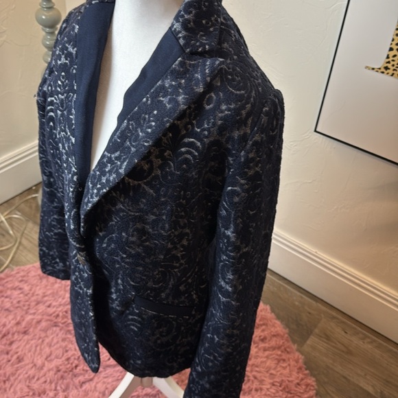 CAbi Style# 109 Jacquard Navy Blazer sz 4 - Picture 5 of 7